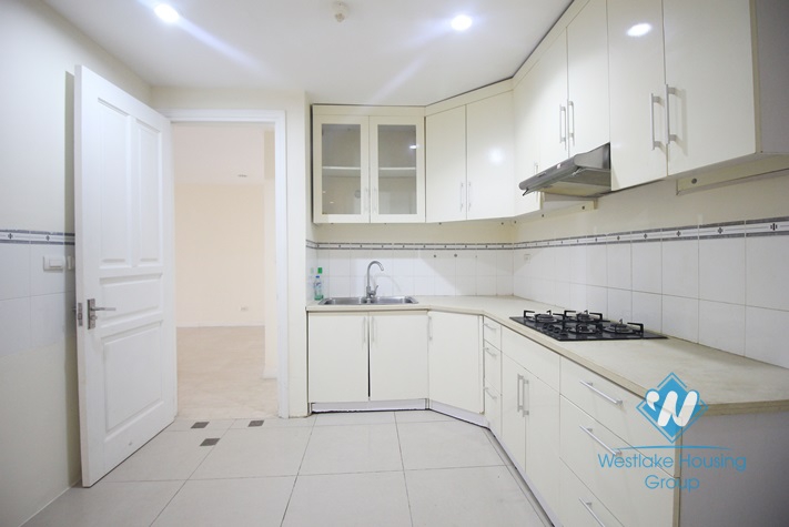 Affordable unfurnished apartment for rent in P Tower, Ciputra